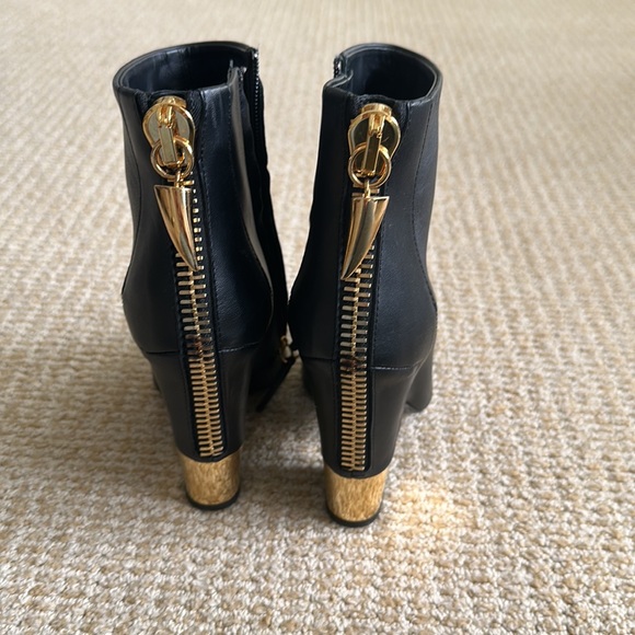 COPY - Excellent condition - Picture 4 of 6